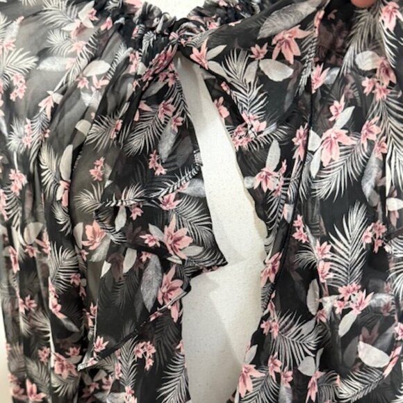 Victoria's Secret Chiffon Kimono Robe Duster Sheer Black Floral Size XS/S NWT - Picture 4 of 8